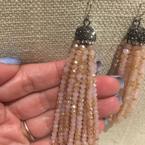 Blush Swarovski earrings - Picture 2 of 3